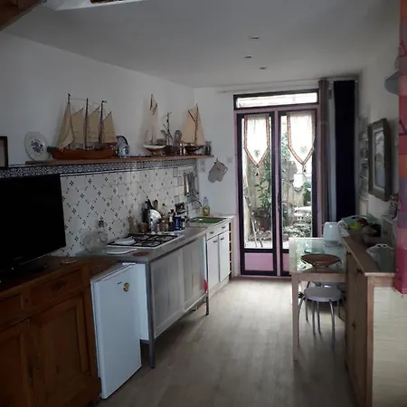 Le Corps De Garde Du Crotoy Le Crotoy